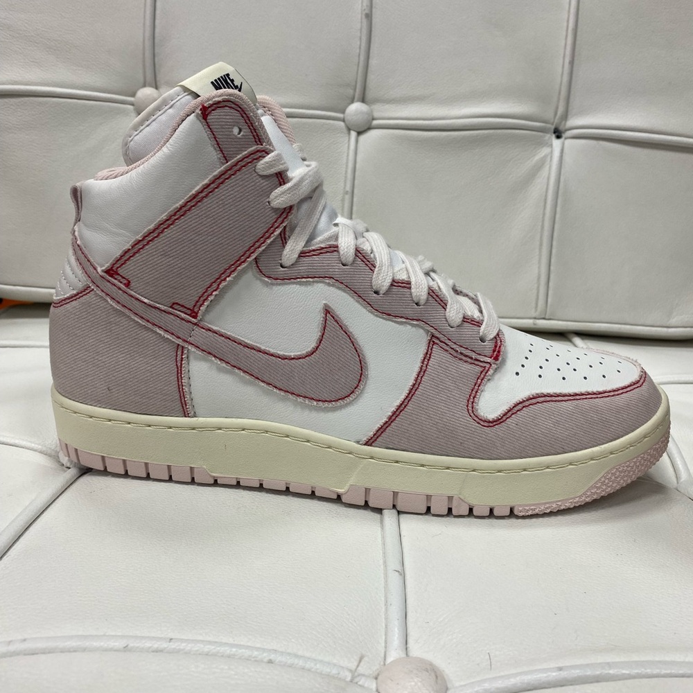 Nike Dunk High 1985 White and Pink High-Top Sneakers